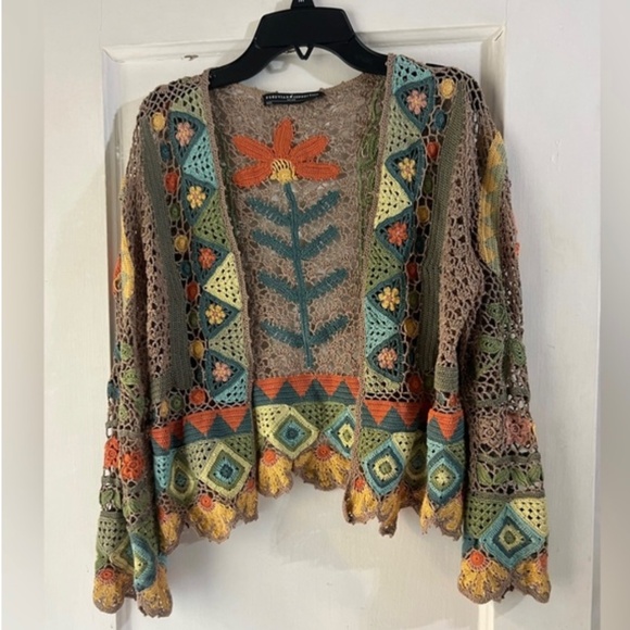 Peruvian Connection hand crocheted art to wear masterpiece floral open cardigan. - Picture 3 of 16